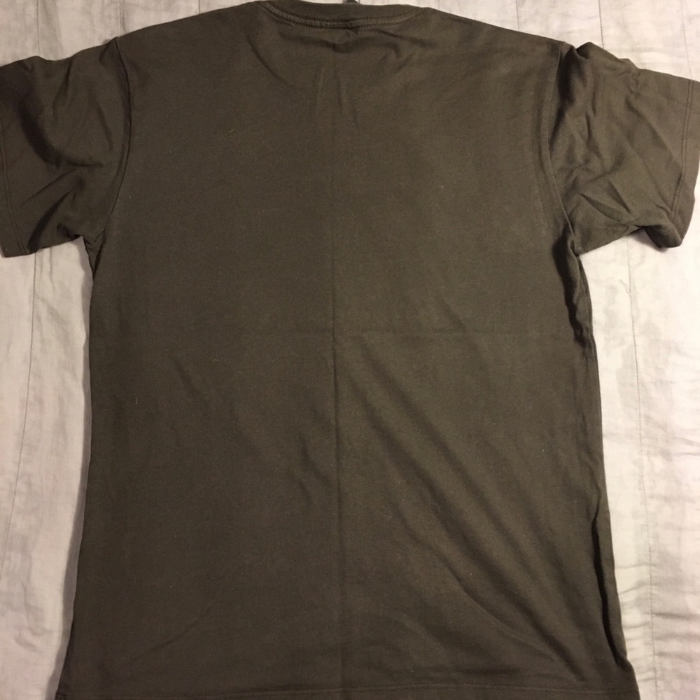 Obey Peace Sign/Mandala t-shirt. Size Medium - Picture 2 of 3